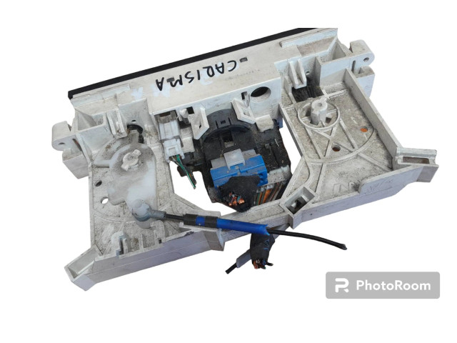 Блок управления климат-контролем MR500529 Mitsubishi Carisma
