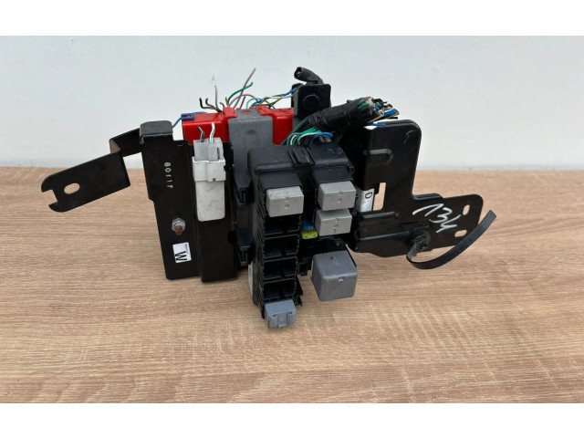 Блок предохранителей  LB800100B   Subaru Forester SH    