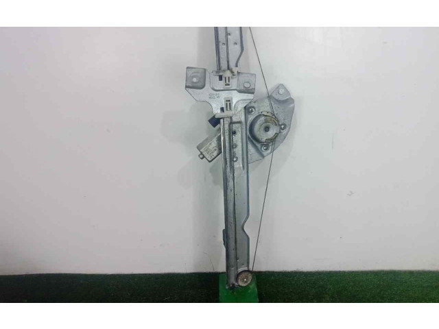 Рулевая рейка  Передний механический механизм для подъема окна    Dacia Sandero  -  года