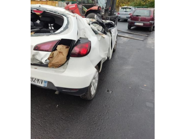 Вентилятор радиатора 1355A161 Mitsubishi Colt