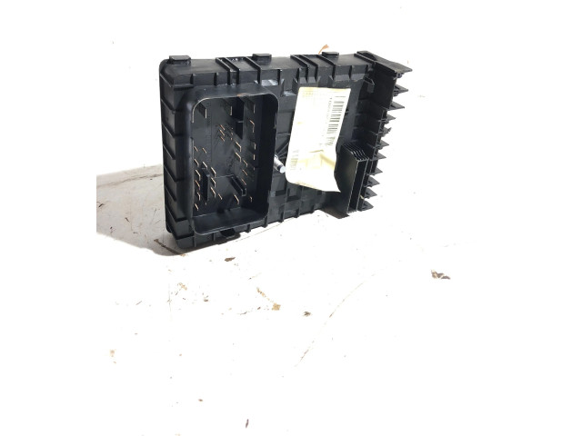   Pojistková skříňka 1K0937125D   Volkswagen Tiguan 2010