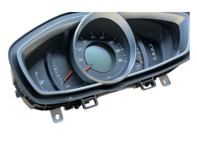 Přístrojová deska  Volvo V40 Cross country 2013 769212810U, 31394174  