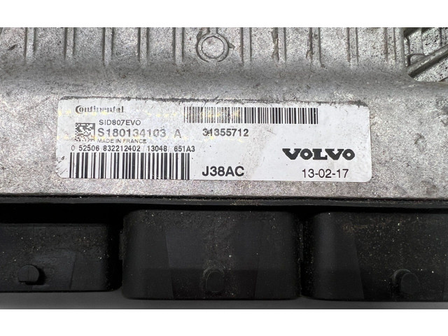 Блок управления двигателем Блок управления 31355712, S180134103A   Volvo V70