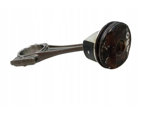 Поршень с шатуном SKYACTIV Mazda 3