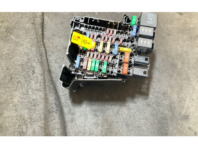 Блок предохранителей  5NA937615, S48050   Cupra Born    