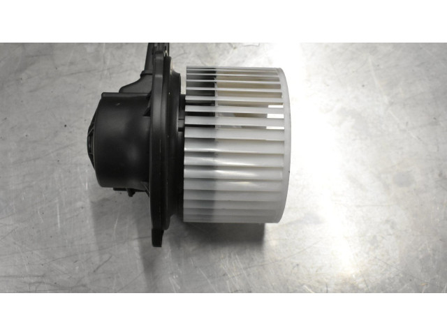 Вентилятор печки       KIA Ceed