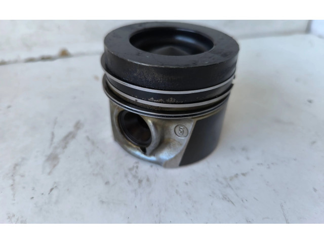 Píst 79L98   Volkswagen Caddy     