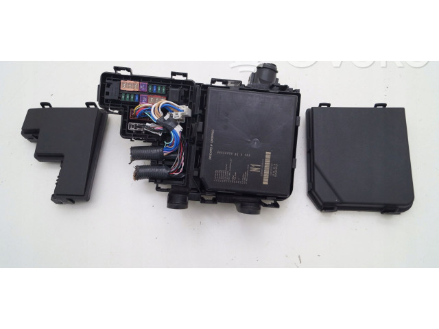 Pojistková skříňka 284B74BA0A Nissan X-Trail T32 2014