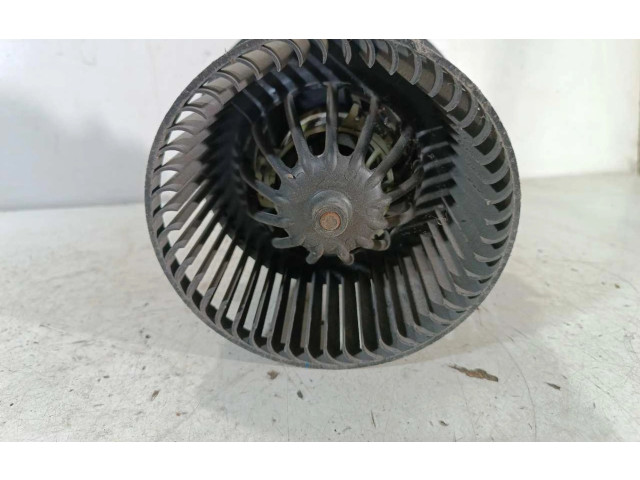 Вентилятор печки Renault Clio III