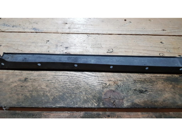 Отделка переднего фонаря