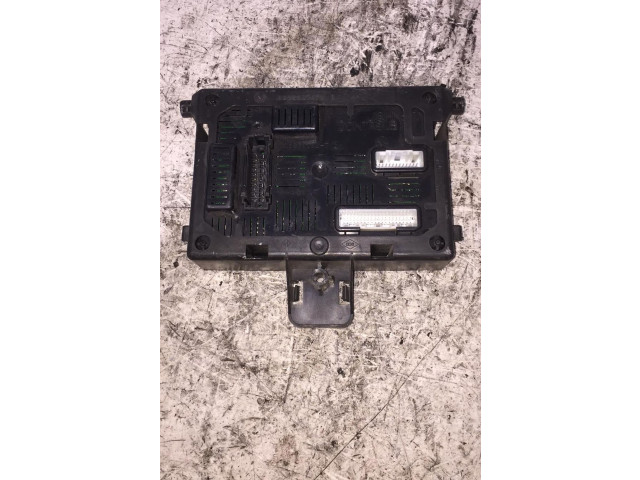 Блок комфорта Renault Clio III