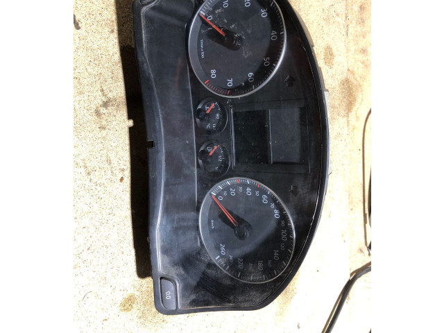 Панель приборов 1K0920853G, V0003000   Volkswagen Jetta V       