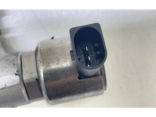 Vstřikovací lišta A6510700495, A6510700700 Mercedes-Benz E W212