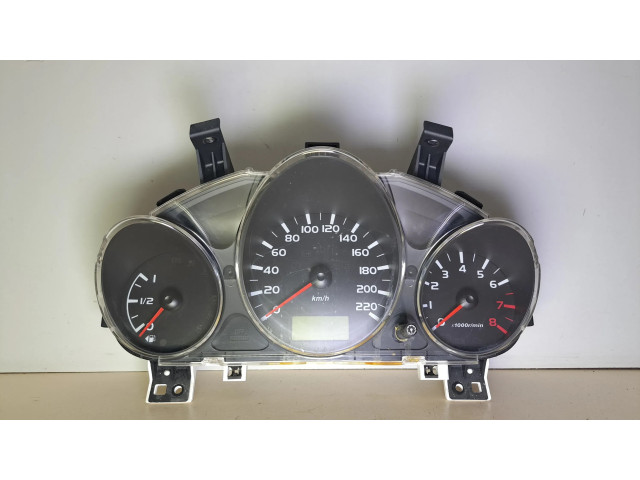 Панель приборов MM0038007, MM0038001 Mitsubishi Colt