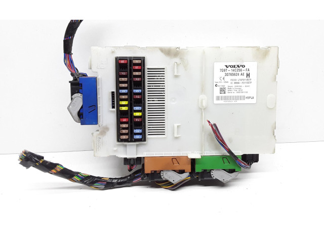 Блок предохранителей 7G9T14C256FA, 30765624 Volvo V70
