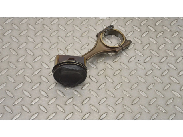  Поршень AUK 06EA  Audi A6 S6 C6 4F  