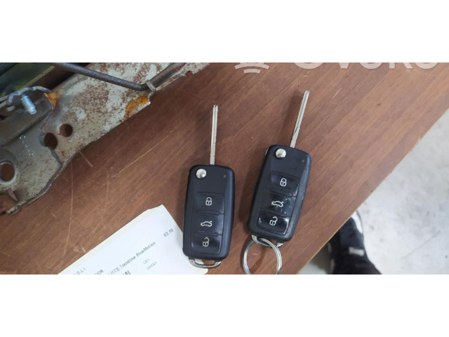 Руль Volkswagen Touran II  2010 - 2016 года C04A3      