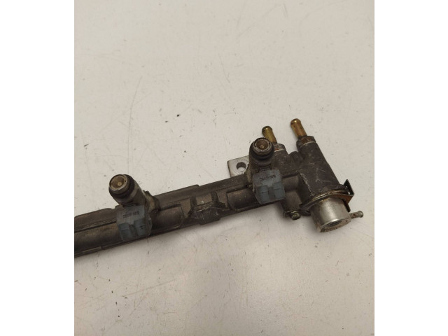 Топливная рампа 036133319   Volkswagen Golf IV  