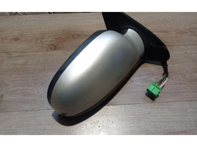Зеркало электрическое Volvo V70 2000 - 2004 года