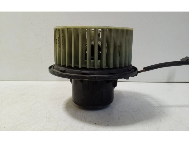 Вентилятор печки    893819021, LG73A30   Volkswagen PASSAT B4