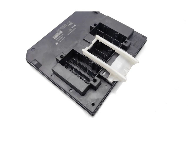 Блок комфорта 5Q0937084AQ Skoda Octavia Mk3 (5E)