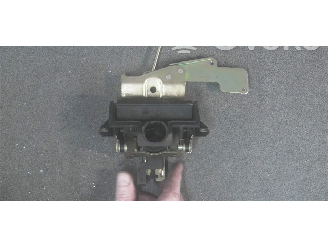 Замок багажника Skoda Octavia Mk1 (1U) 1996 - 2004 года