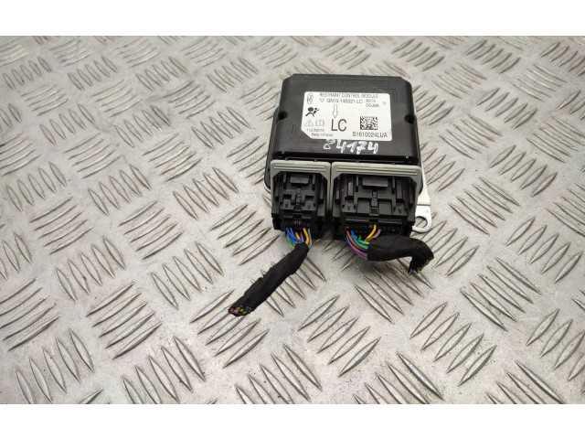 Блок подушек безопасности GN1514B321LC Ford Ecosport