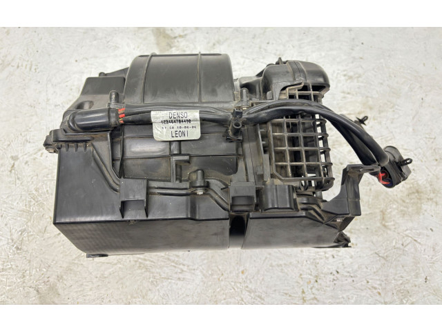 Вентилятор печки Audi A6 S6 C6 4F 2004 - 2011 года