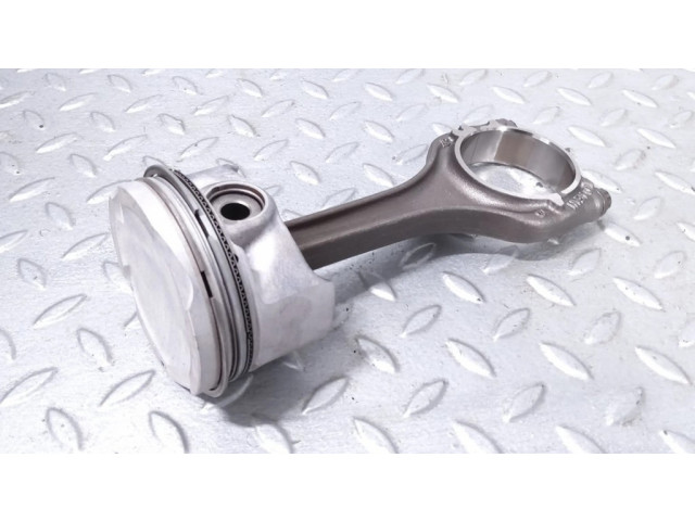 Píst 04E198401AE, 05E107065C Volkswagen T-Roc pro benzínový motor 1.5 DPCA