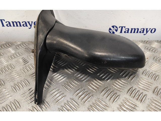 Zpětné zrcátko Nissan Serena 1994