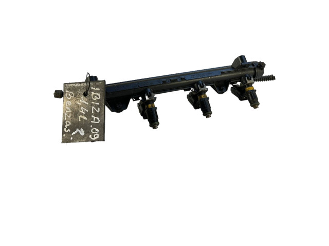 Vstřikovací lišta 036133319BT Seat Ibiza IV (6J,6P)