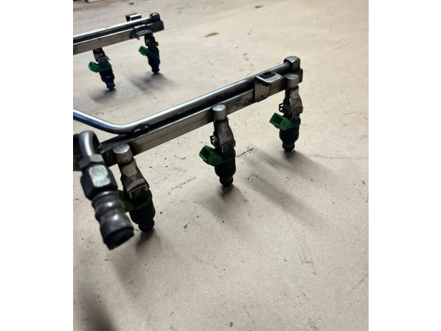 Топливная рампа 078133681AJ, 078133551BB Audi A6 S6 C5 4B