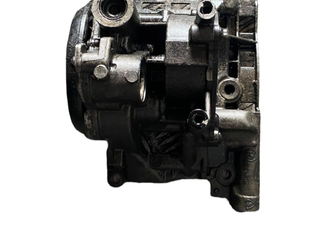 Масляный насос 7823007 BMW 1 F20 F21 2.0