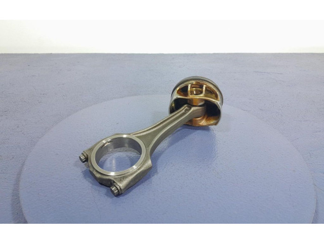 Píst Audi A8 S8 D2 4D