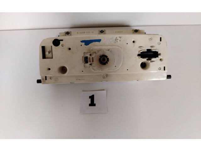 Панель приборов 5220032310   Volkswagen PASSAT B4       