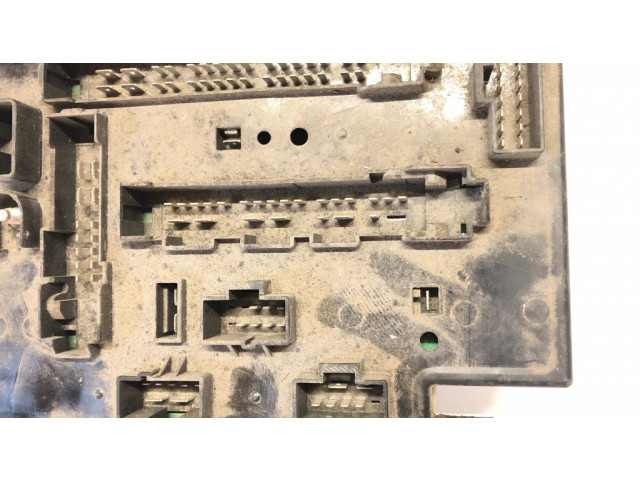 Блок предохранителей  D0018   Ford Galaxy    