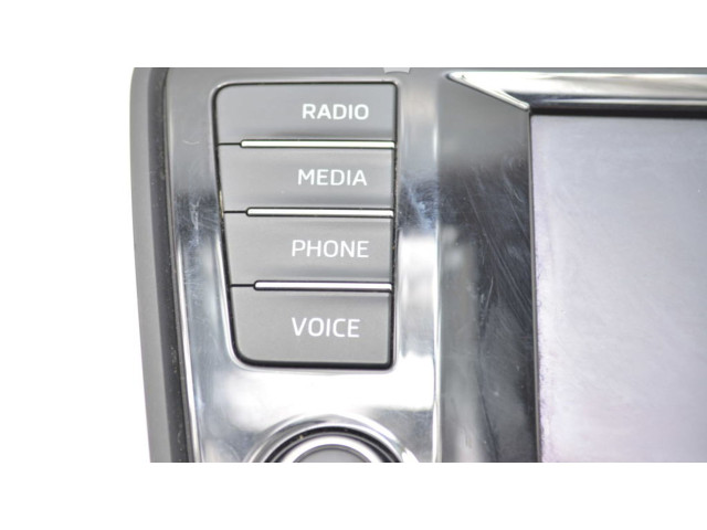 Дисплей    5E0919605D   Skoda Octavia Mk3 (5E)