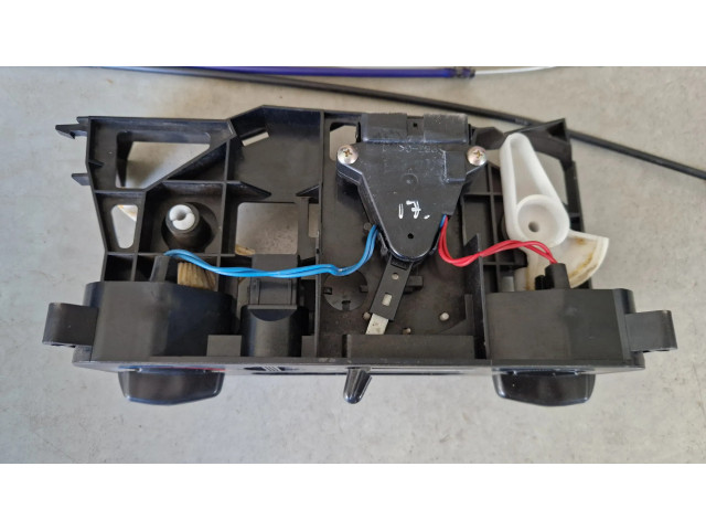 Блок управления климат-контролем Mitsubishi L200