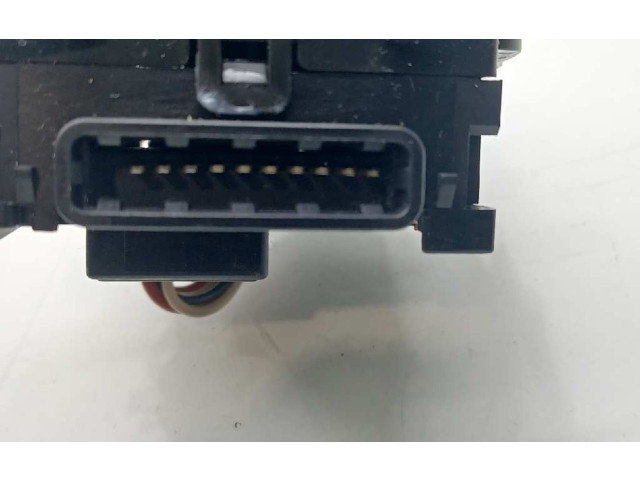 Ручка стеклоочистителей MR459893 Mitsubishi Montero