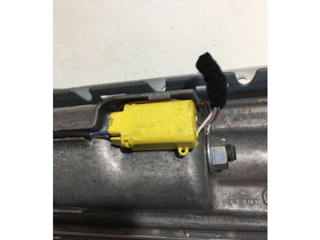 Подушка безопасности пассажира 1T0880204A Volkswagen Caddy