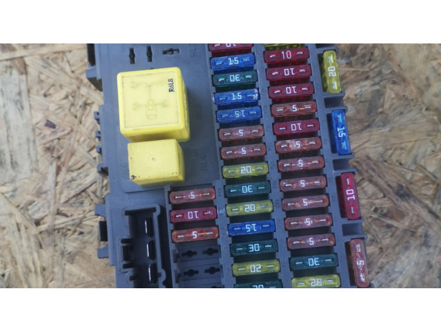 Pojistková skříňka 518174503, 173611 Rover 75 2001