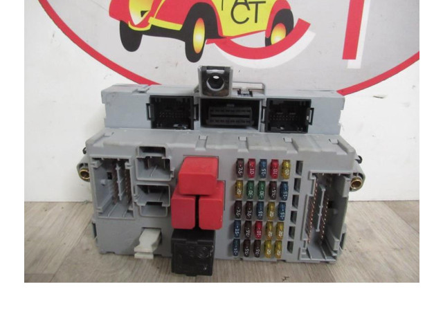 Блок предохранителей 51795926, 51795926 Fiat Idea