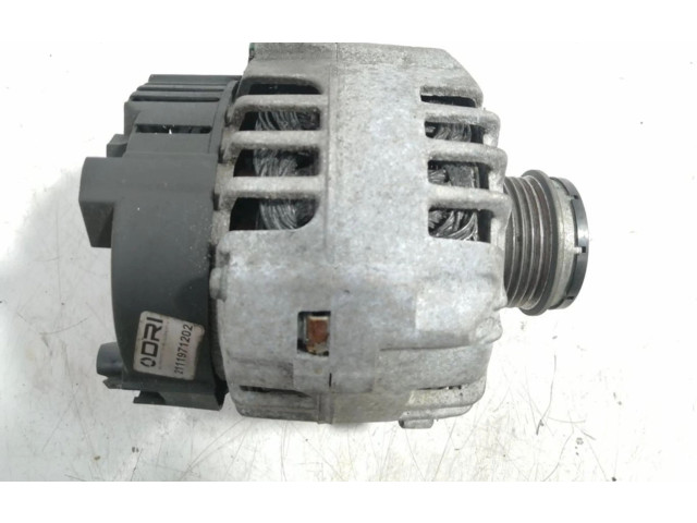 Генератор    Volkswagen PASSAT      