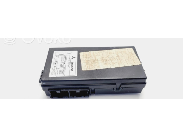 Комплект блоков управления MR951770, MM0038001 Mitsubishi Colt