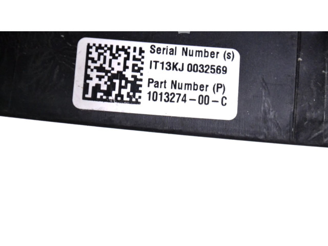   Pojistková skříňka 101327400C   Tela Model S 2014