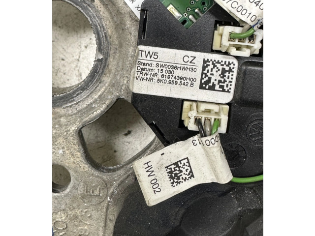 Руль Volkswagen Touran II  2010 - 2016 года 61979150G, 5K0959542B      