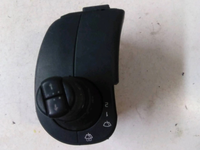 Ручка стеклоочистителей 42568501 Fiat 500