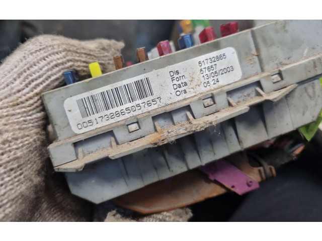   Pojistková skříňka 51732865, 51732865   Fiat Stilo 2003
