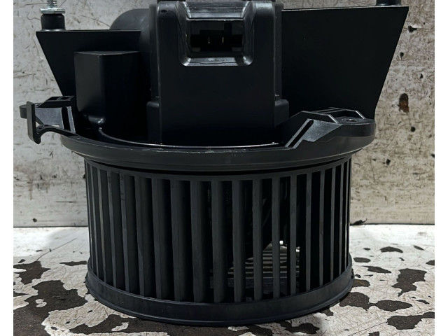 Вентилятор печки       Lancia Ypsilon