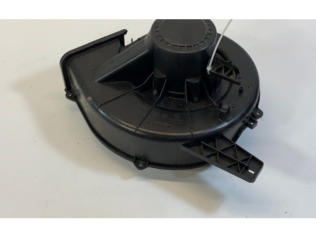 Вентилятор печки    6Q1820015G   Volkswagen Polo IV 9N3